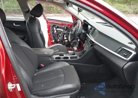 2019 Kia Optima S z USA, uszkodzony, nr VIN 5XXGT4L31KG295016